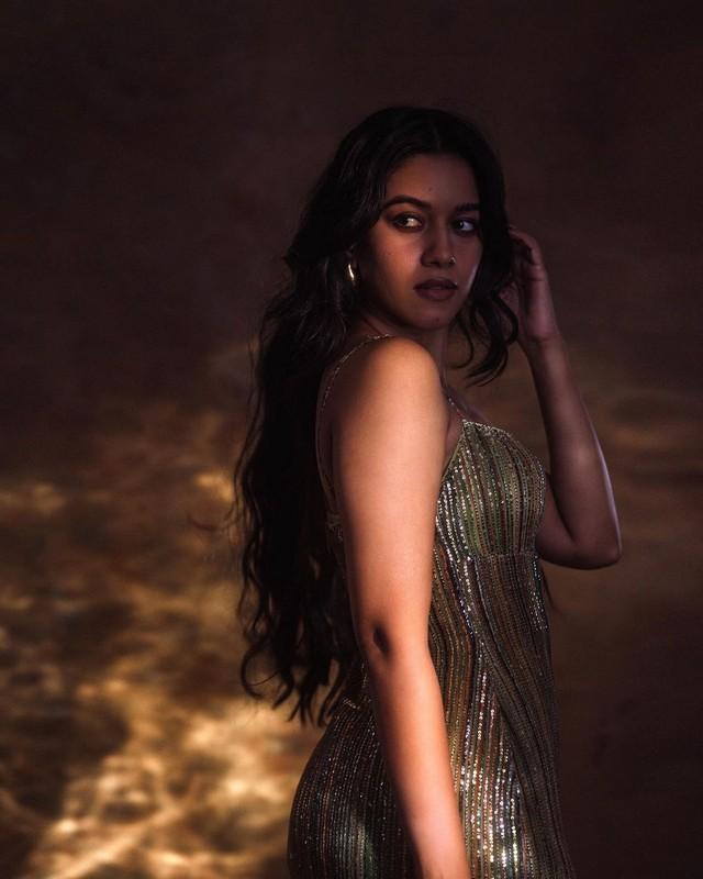 Mirnalini Ravi 3