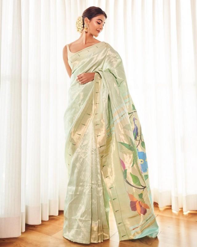 Pooja Hegde 10
