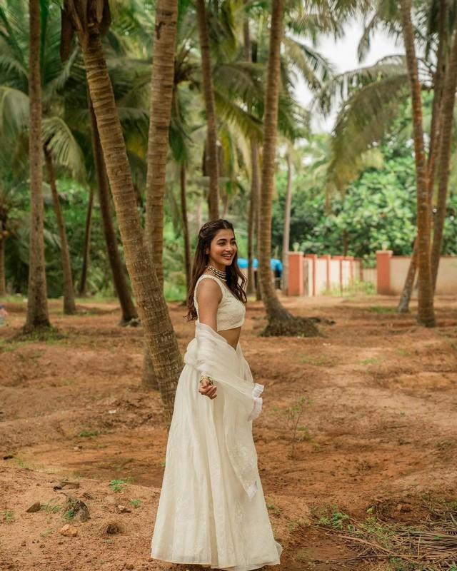 Pooja Hegde 3