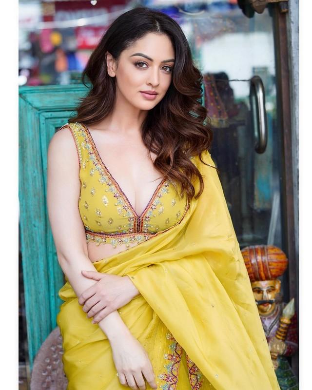 Sandeepa Dhar 7