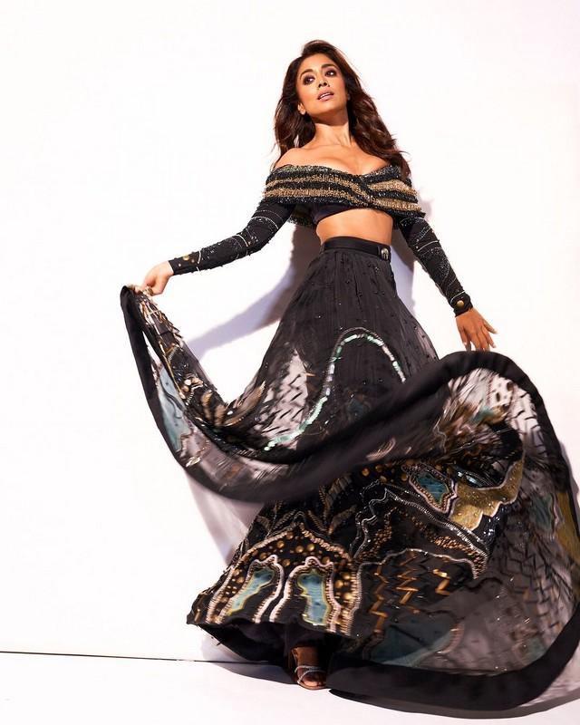 Shriya Saran 3
