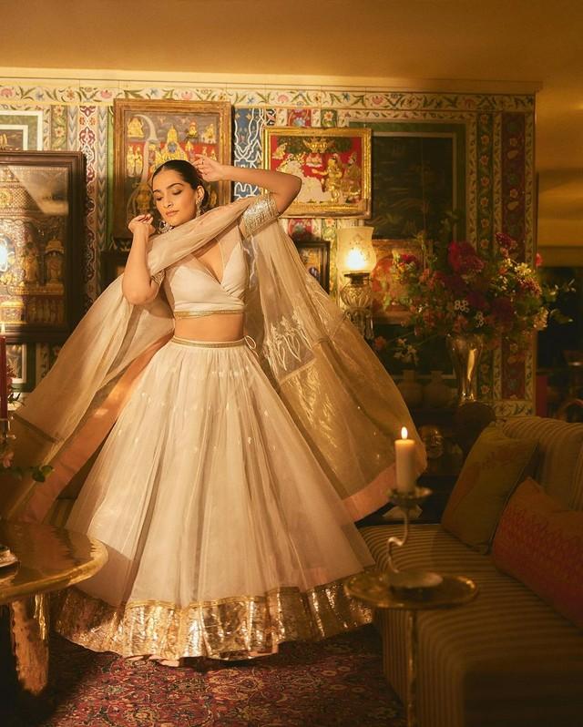 Sonam Kapoor 6