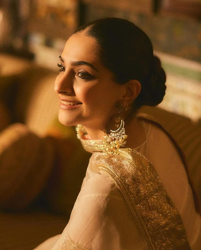 Sonam Kapoor 8