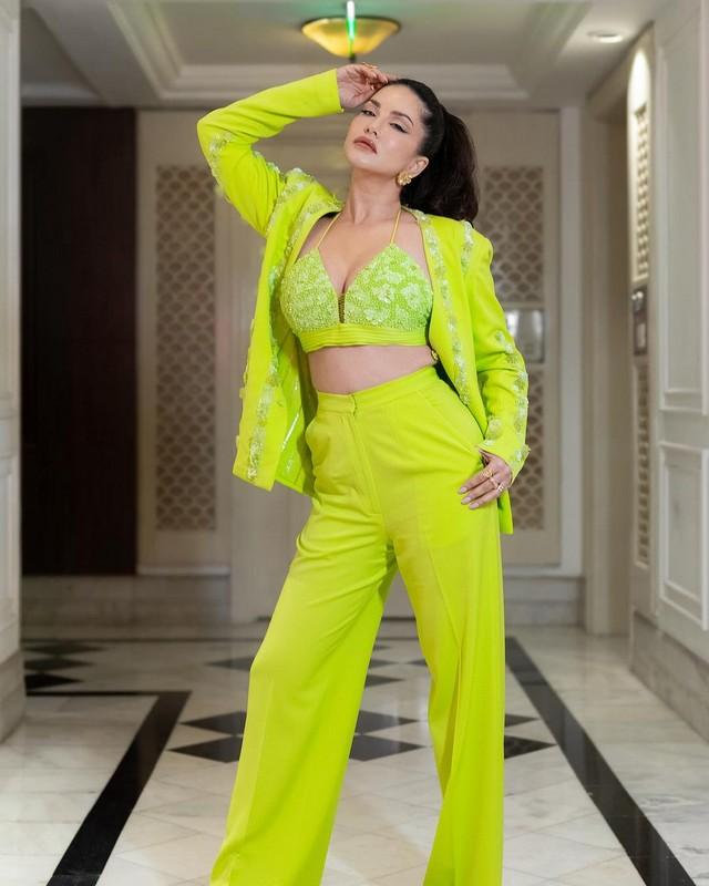 Sunny Leone 13