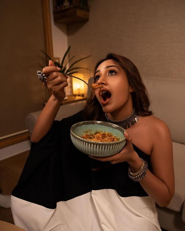 Surbhi Chandna 3