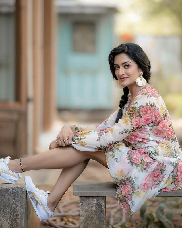 Vimala Raman 6