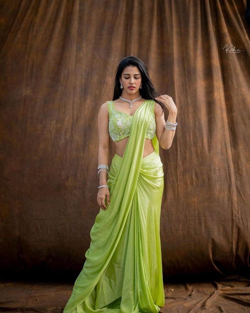 Daksha Nagarkar 5