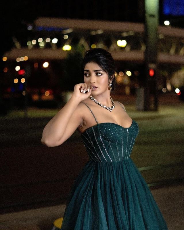 Dimple Hayathi 1
