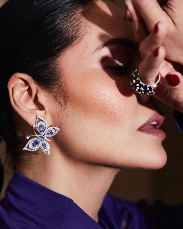 Esha Gupta 7