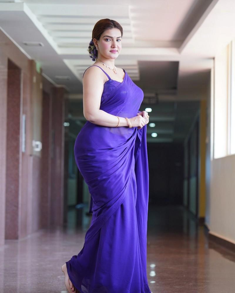 Honey Rose1