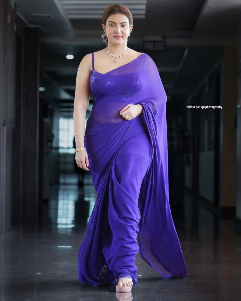 Honey Rose4