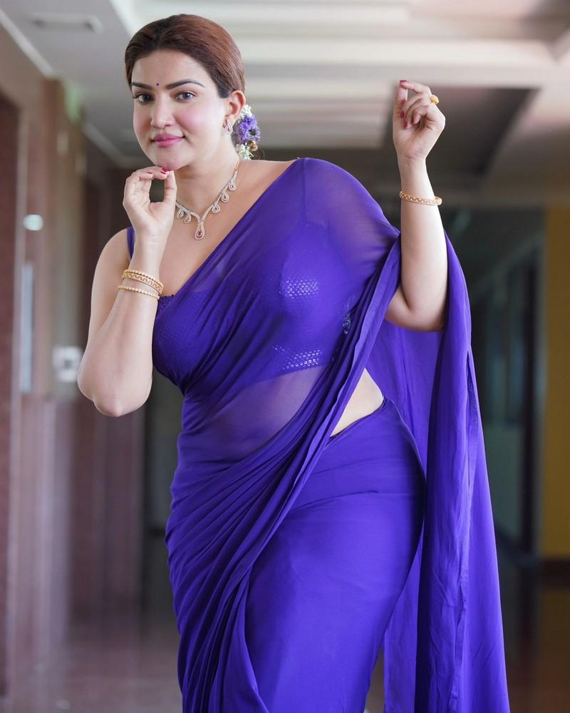 Honey Rose6