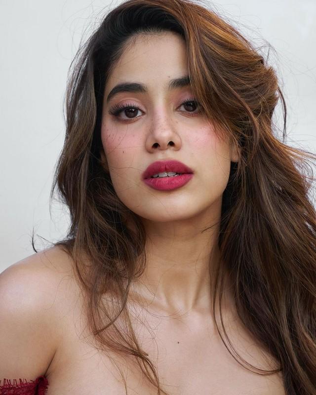 Janhvi Kapoor 1