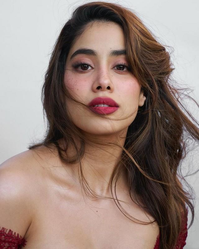 Janhvi Kapoor 9