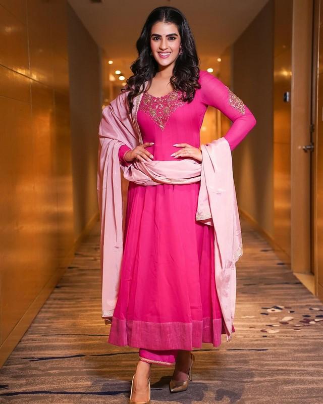 Kavya Thapar 3