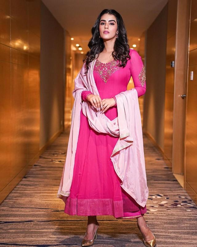 Kavya Thapar 6