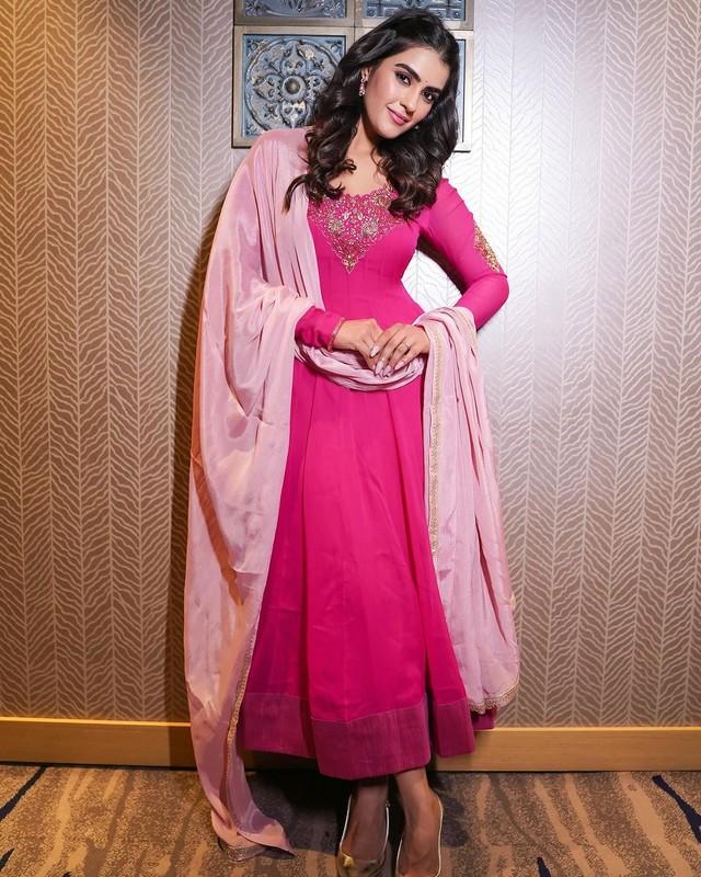 Kavya Thapar 7