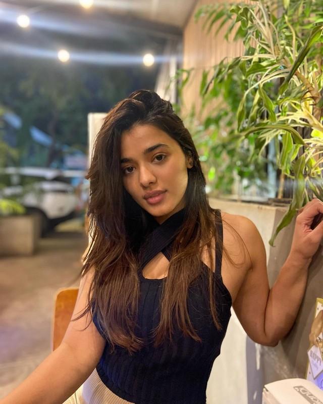 Ketika Sharma 8