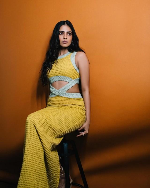 Malavika Mohanan 10