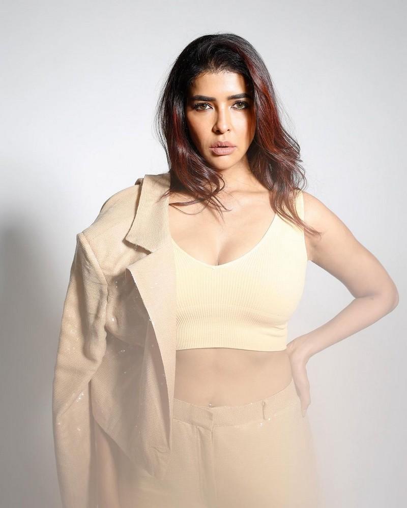 Manchu Lakshmi4