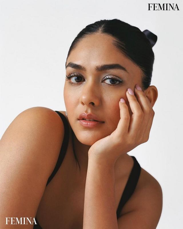 Mrunal Thakur 6