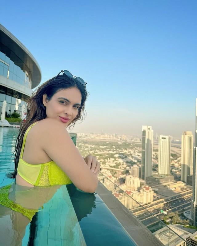 Nehhaa Malik 10