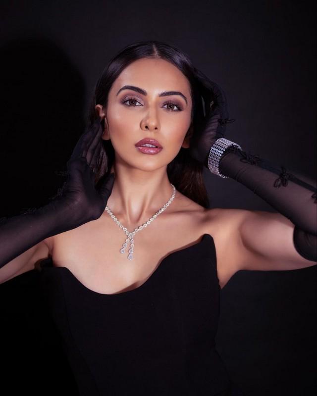 Rakul 6