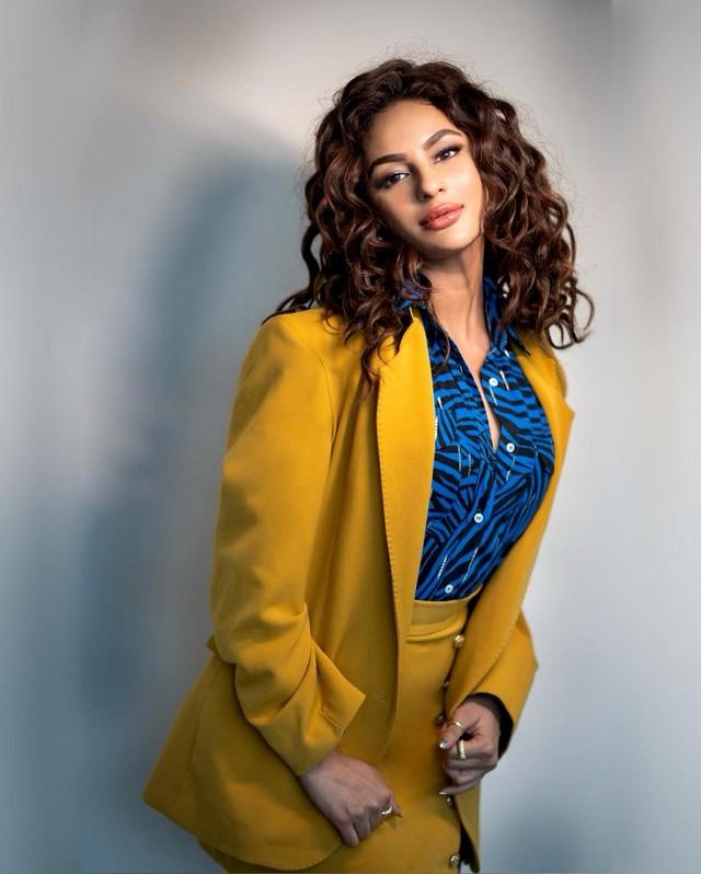 Seerat Kapoor 10