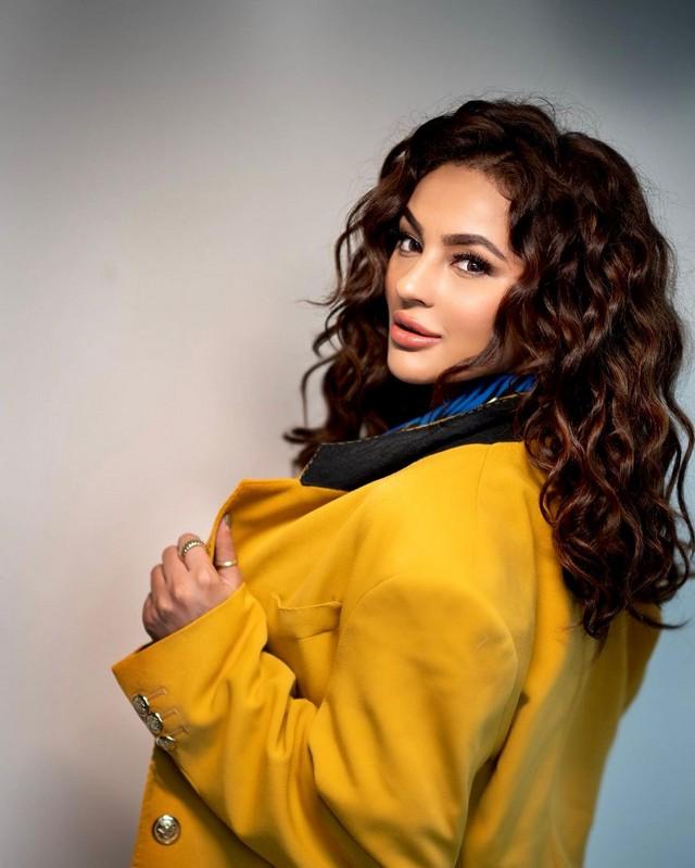 Seerat Kapoor 12