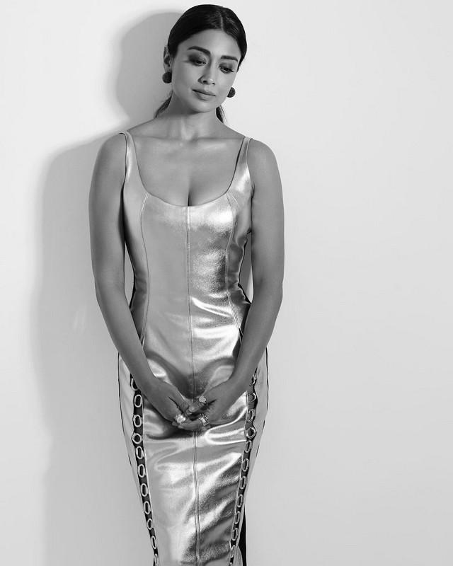 Shriya Saran 10