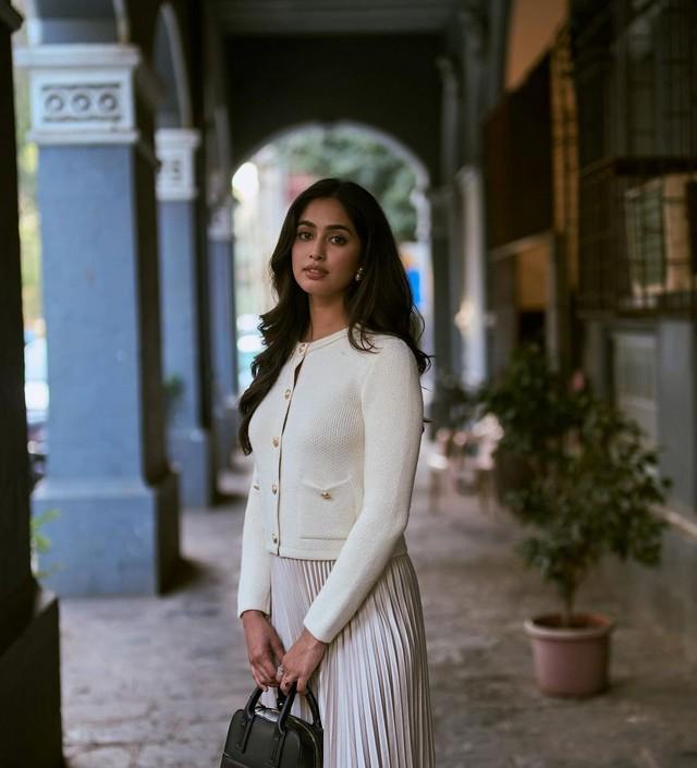 Sini Shetty 13