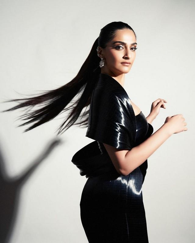 Sonam Kapoor 2