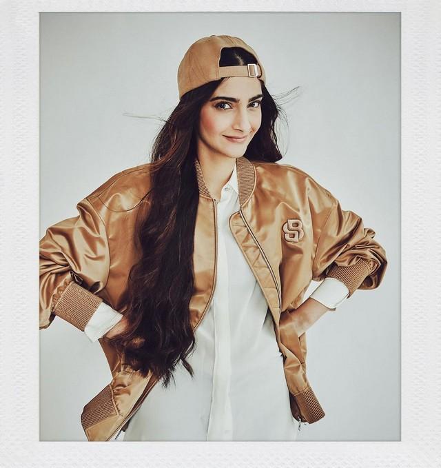 Sonam Kapoor 4