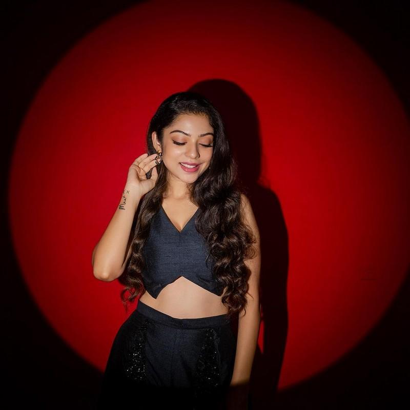 Varsha Bollamma 8