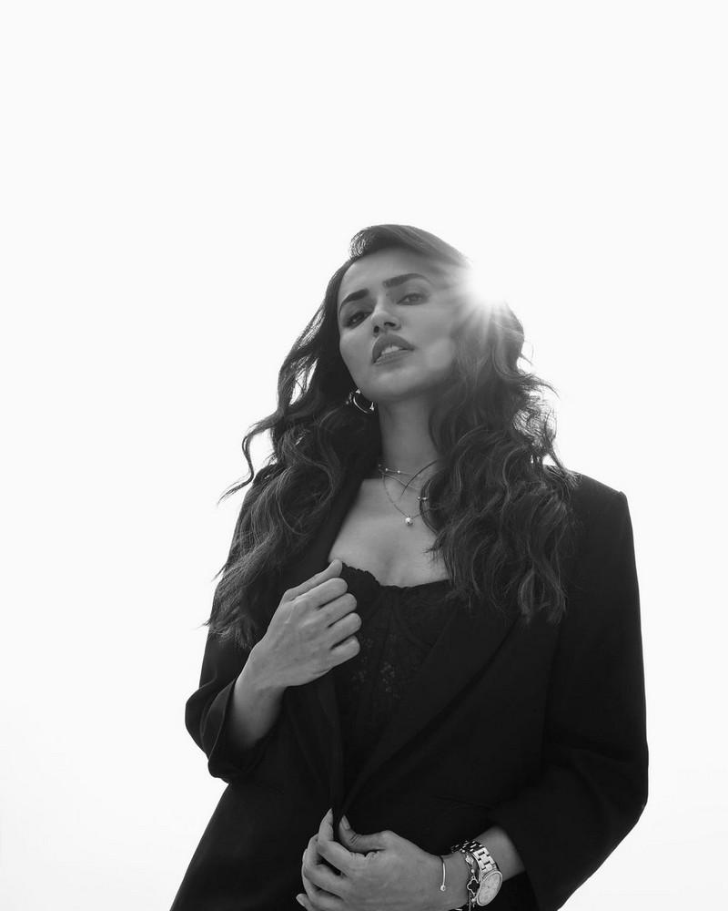 Akshara Gowda 9