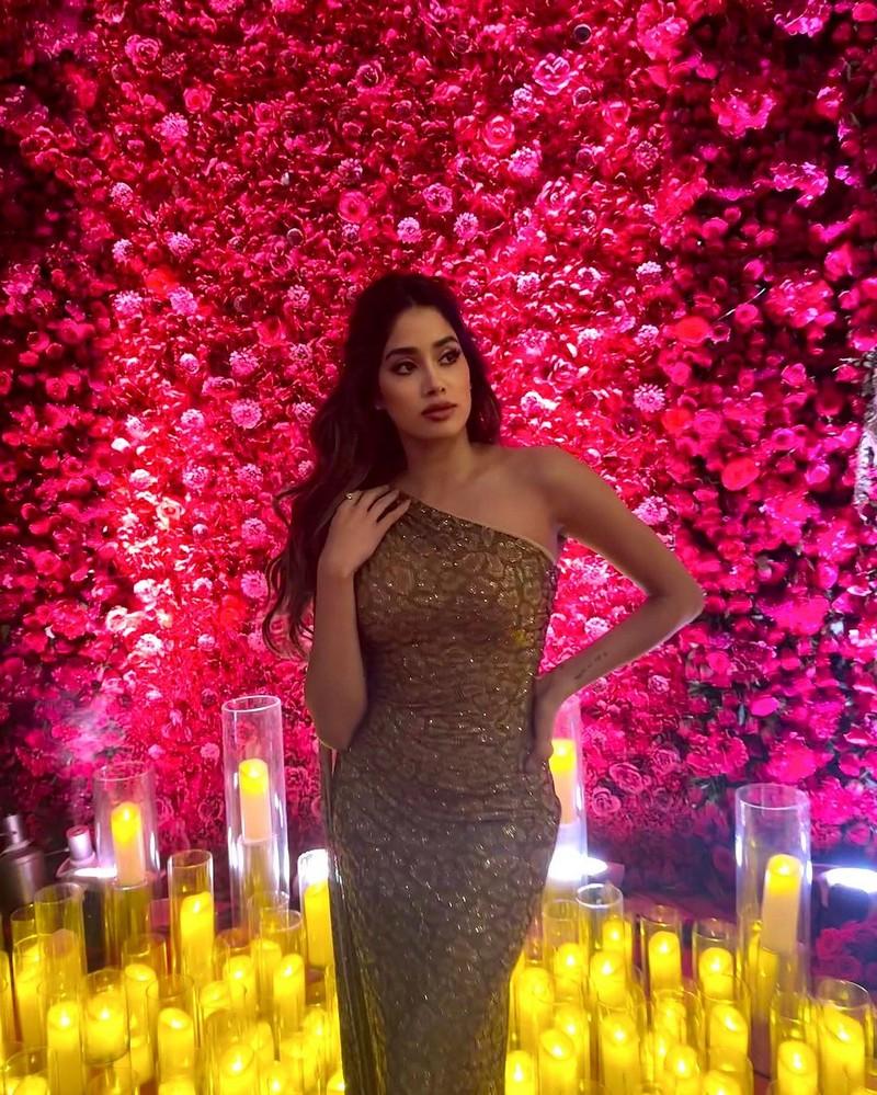 Janhvi Kapoor 9
