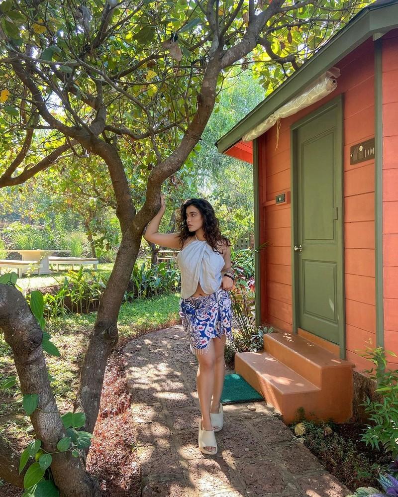 Ketika Sharma 10