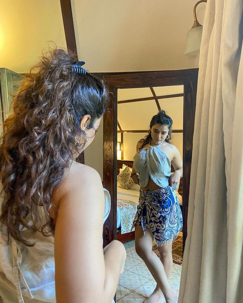 Ketika Sharma 5