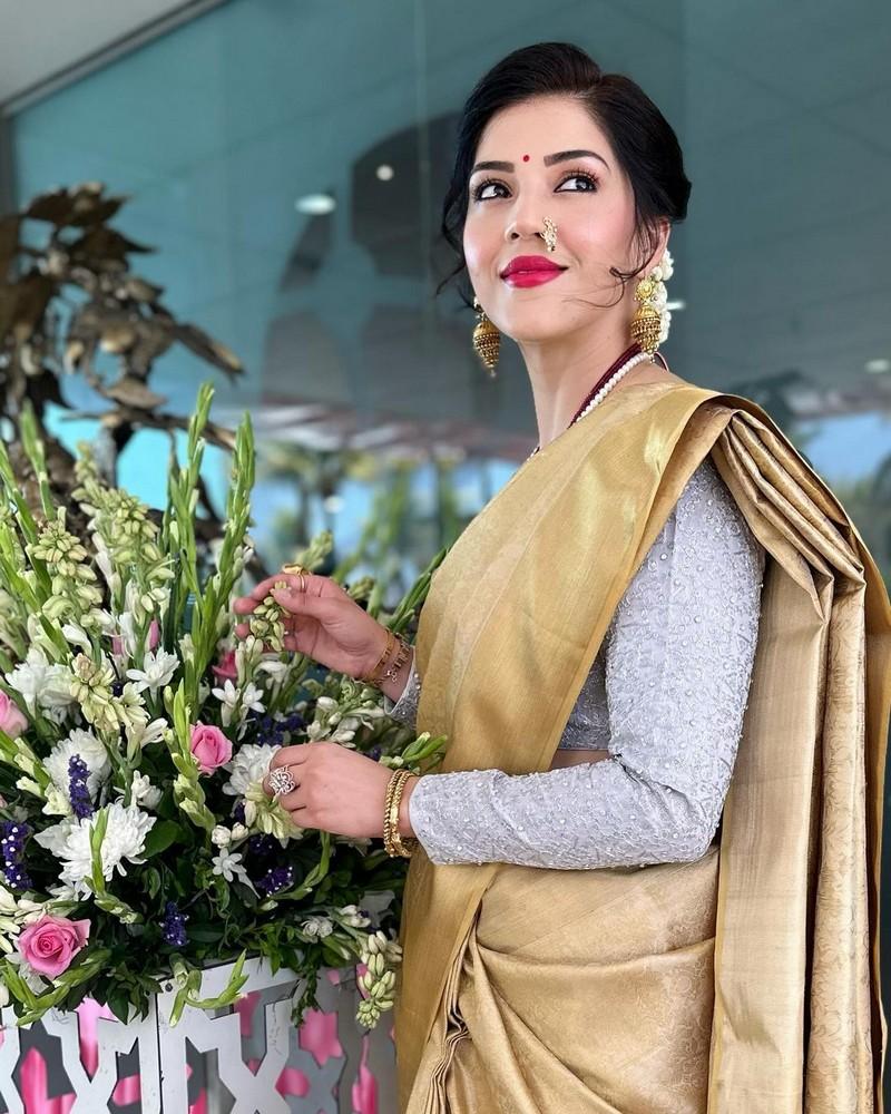 MehreEn Pirzadaa 8
