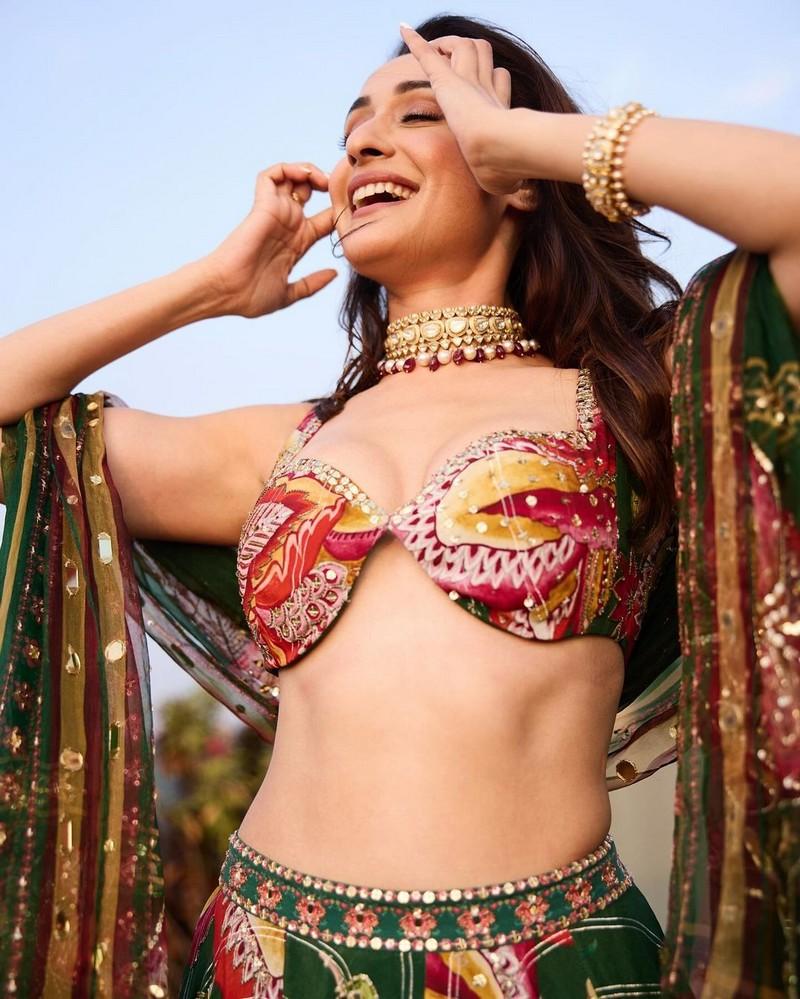 Pragya Jaiswal 3