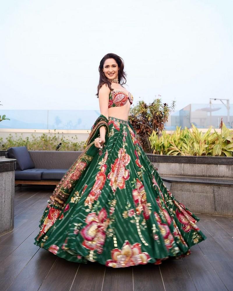 Pragya Jaiswal 6