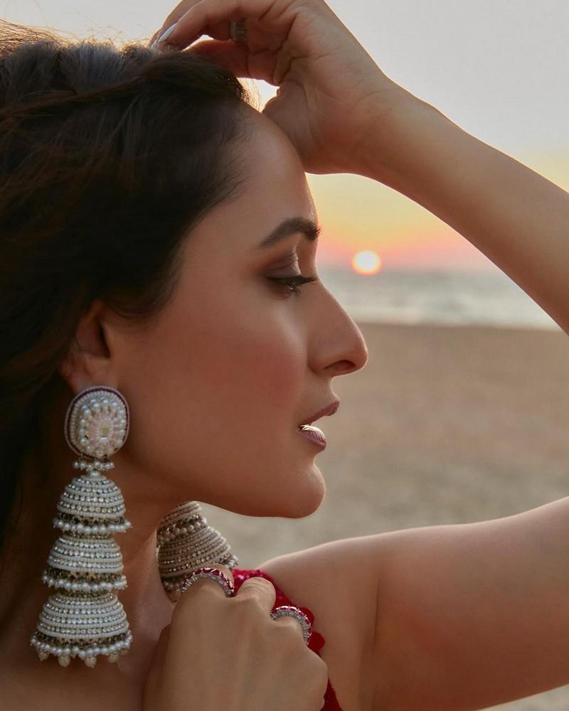 Pragya Jaiswal 1