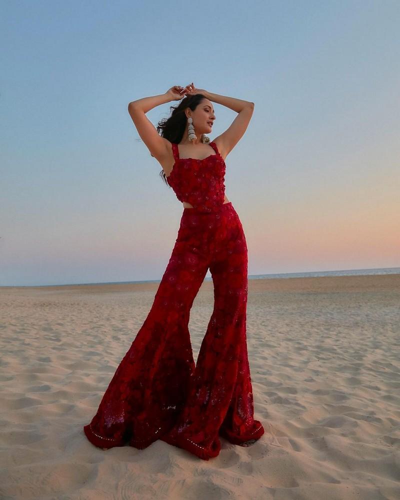 Pragya Jaiswal 5