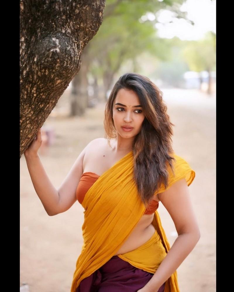 Pujiithaa Ponnada 9