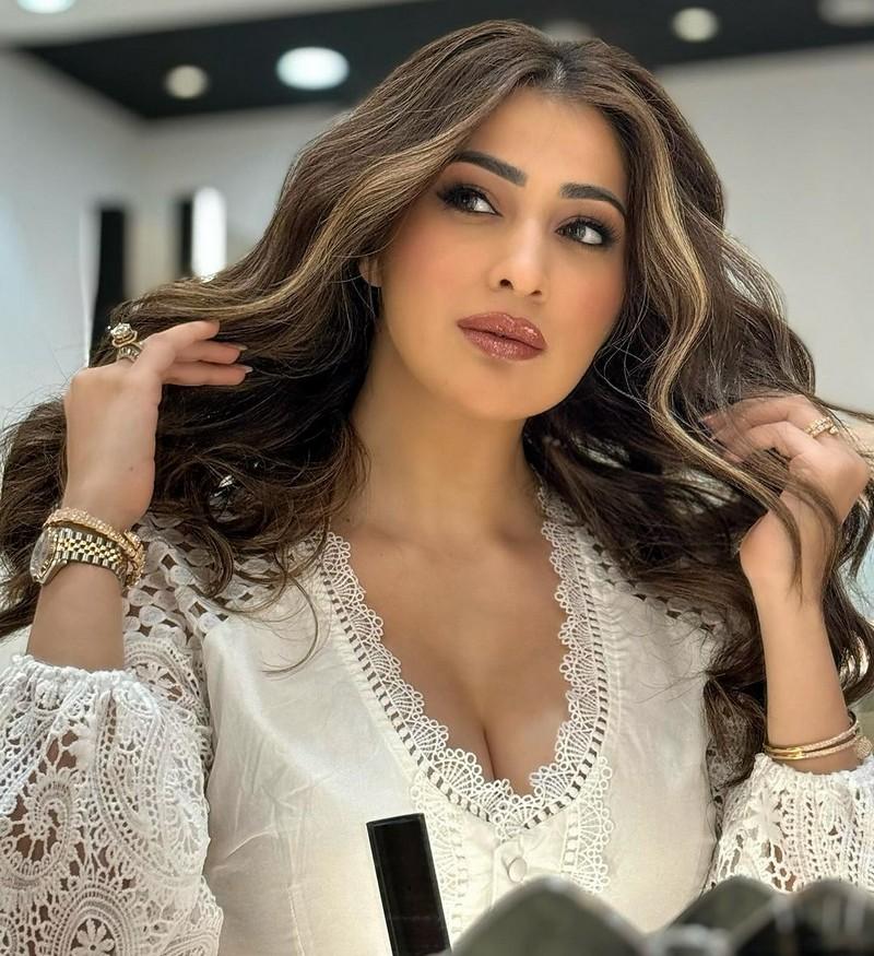 Raai Laxmi 9