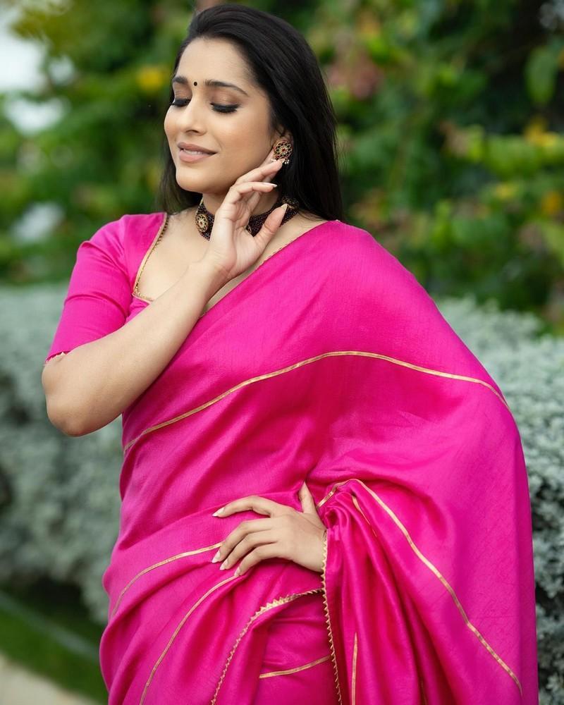 Rashmi Gautam 2