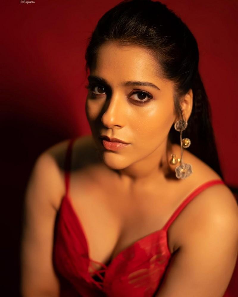 Rashmi Gautam 10