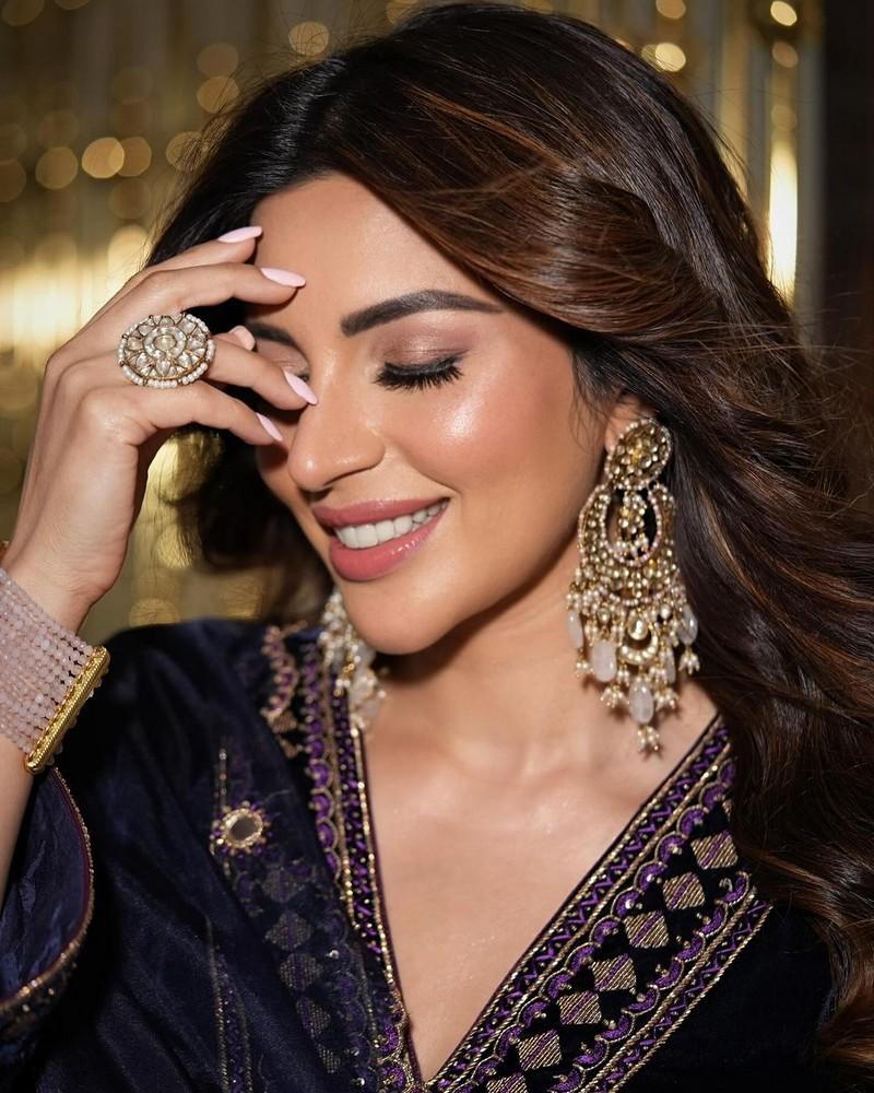 Shama Sikander 5