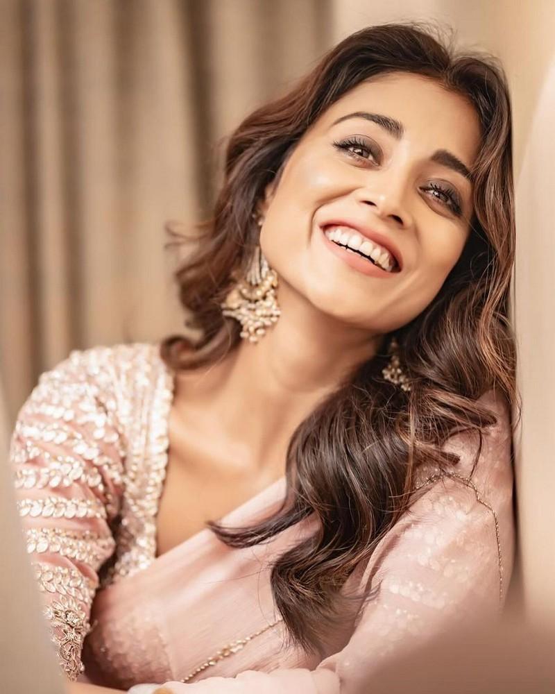 Shriya Saran 3