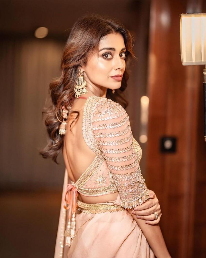 Shriya Saran 6